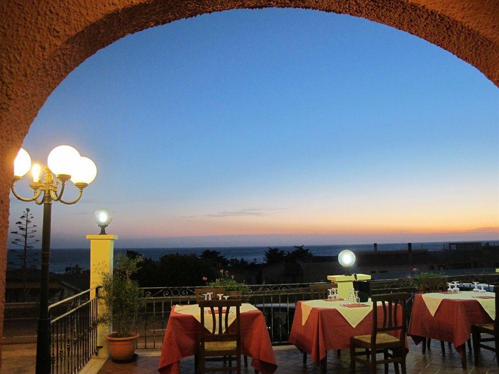 Hotel Bellavista S'Archittu Extérieur photo