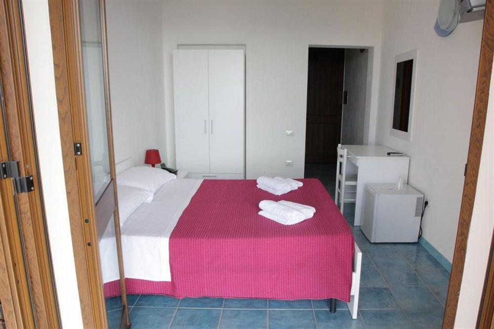 Hotel Bellavista S'Archittu Extérieur photo